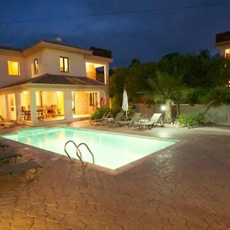 וילה Villas *